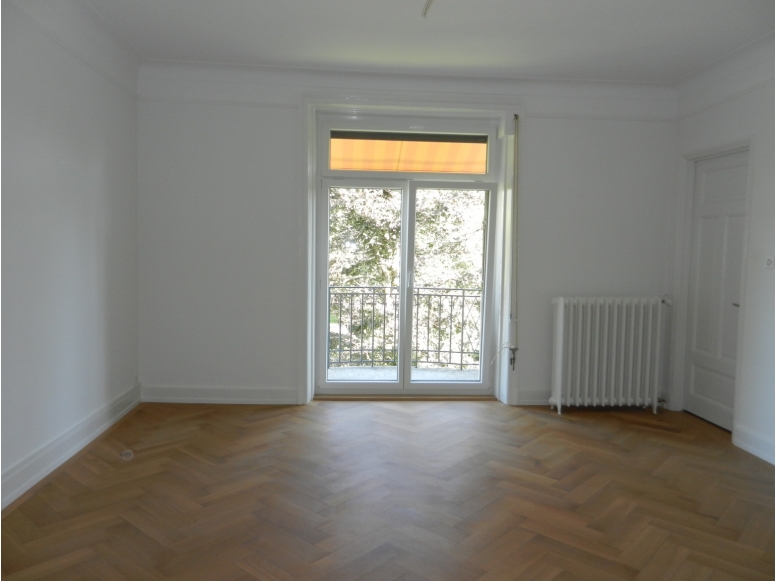 Salle à manger avec balcon