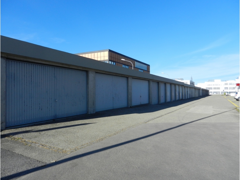 Garages Garages